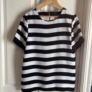 Banana Republic Black and White Boxy Short Sleeve Blouse